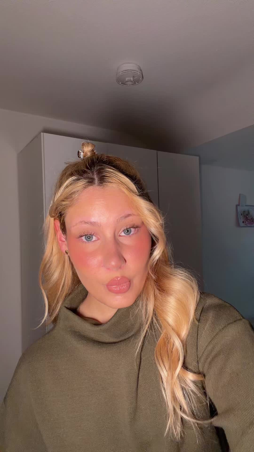 @LARISSA-LUISA