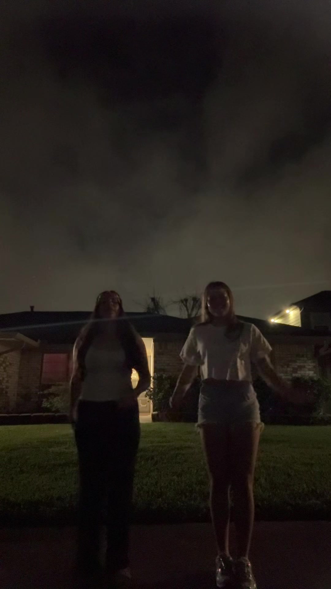 @isabella