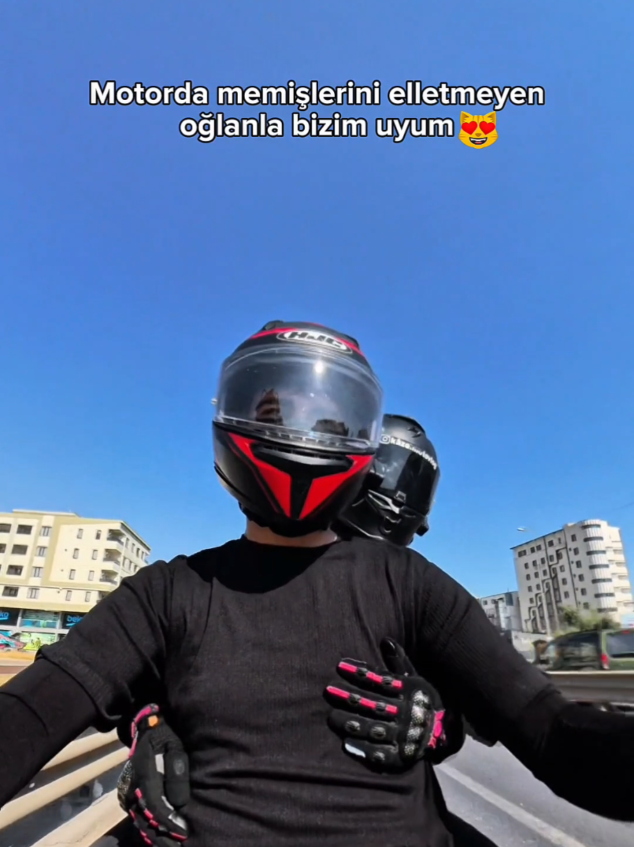 @eyoli