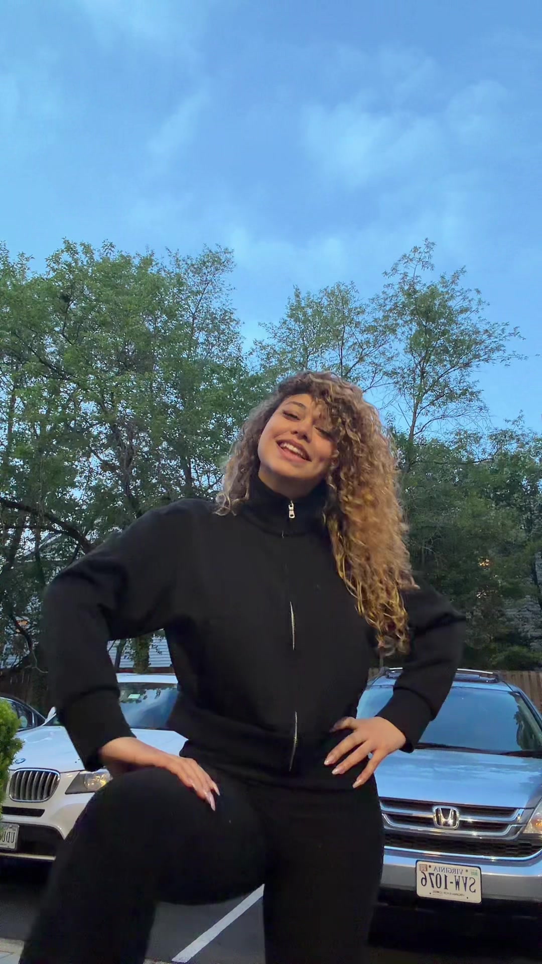 @V I V I K I N
