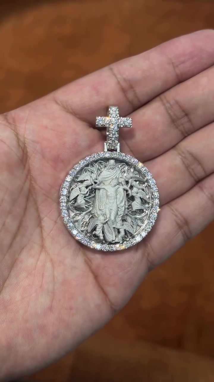 @MoissaniteWatchesDIAN