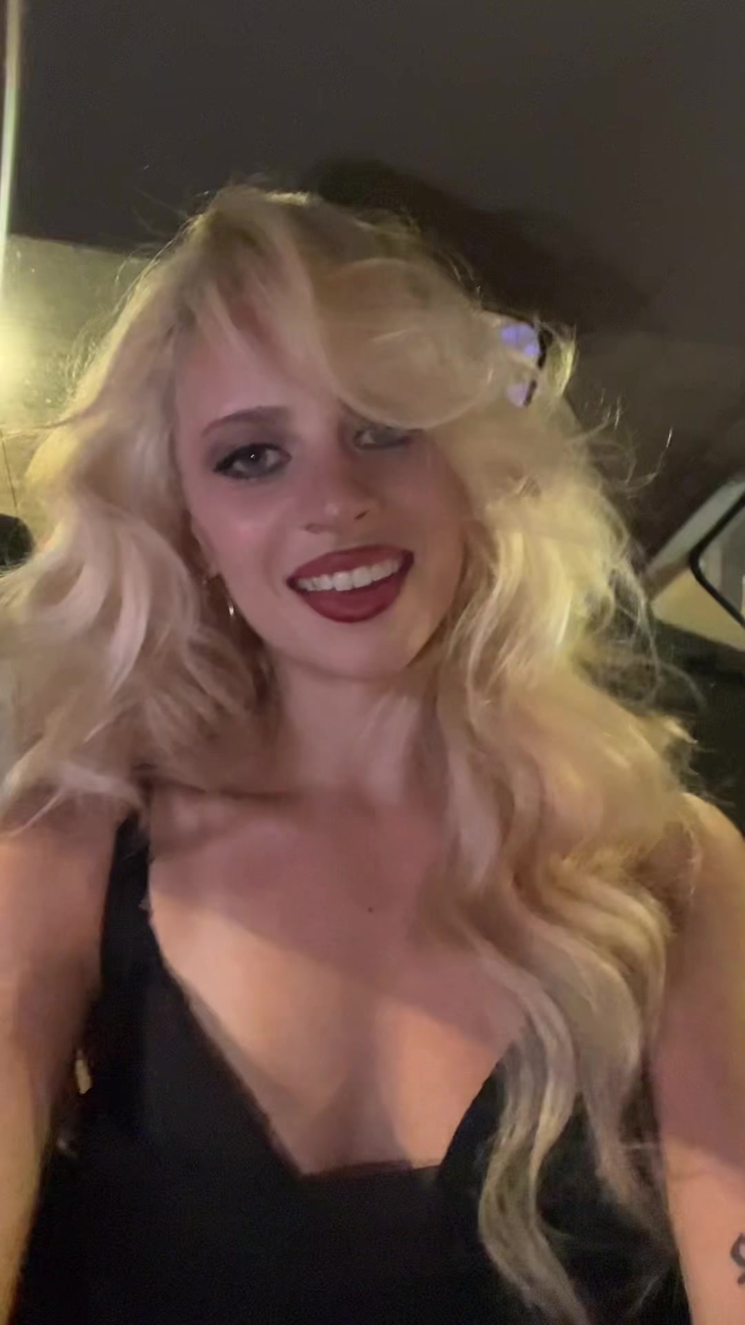 @nikkiekent