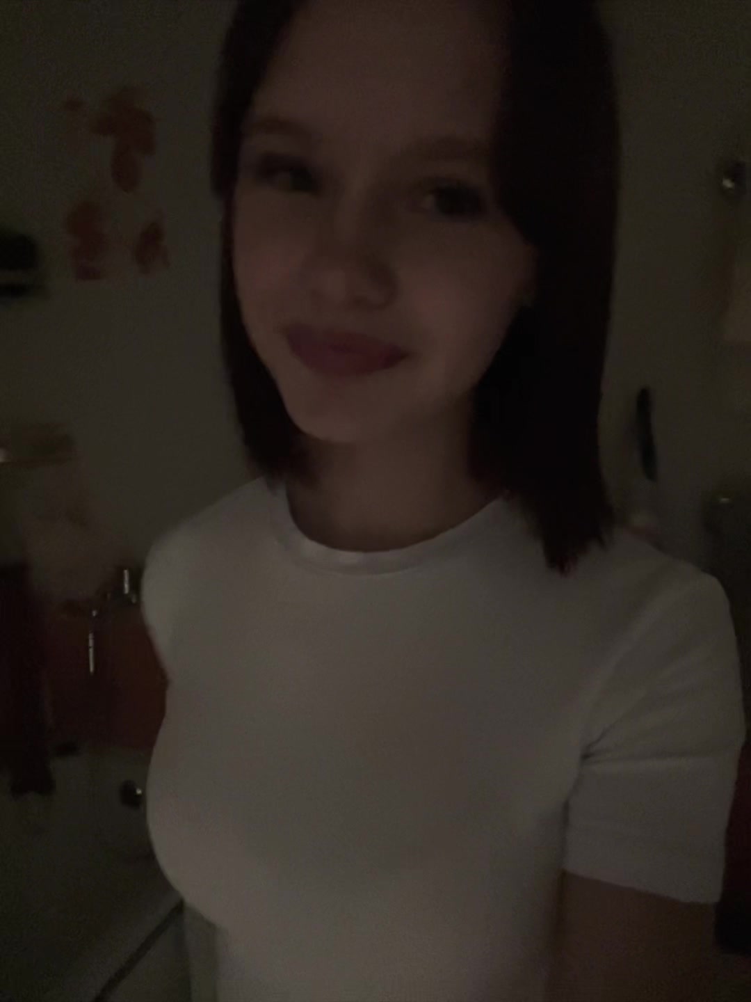 @викусик😻