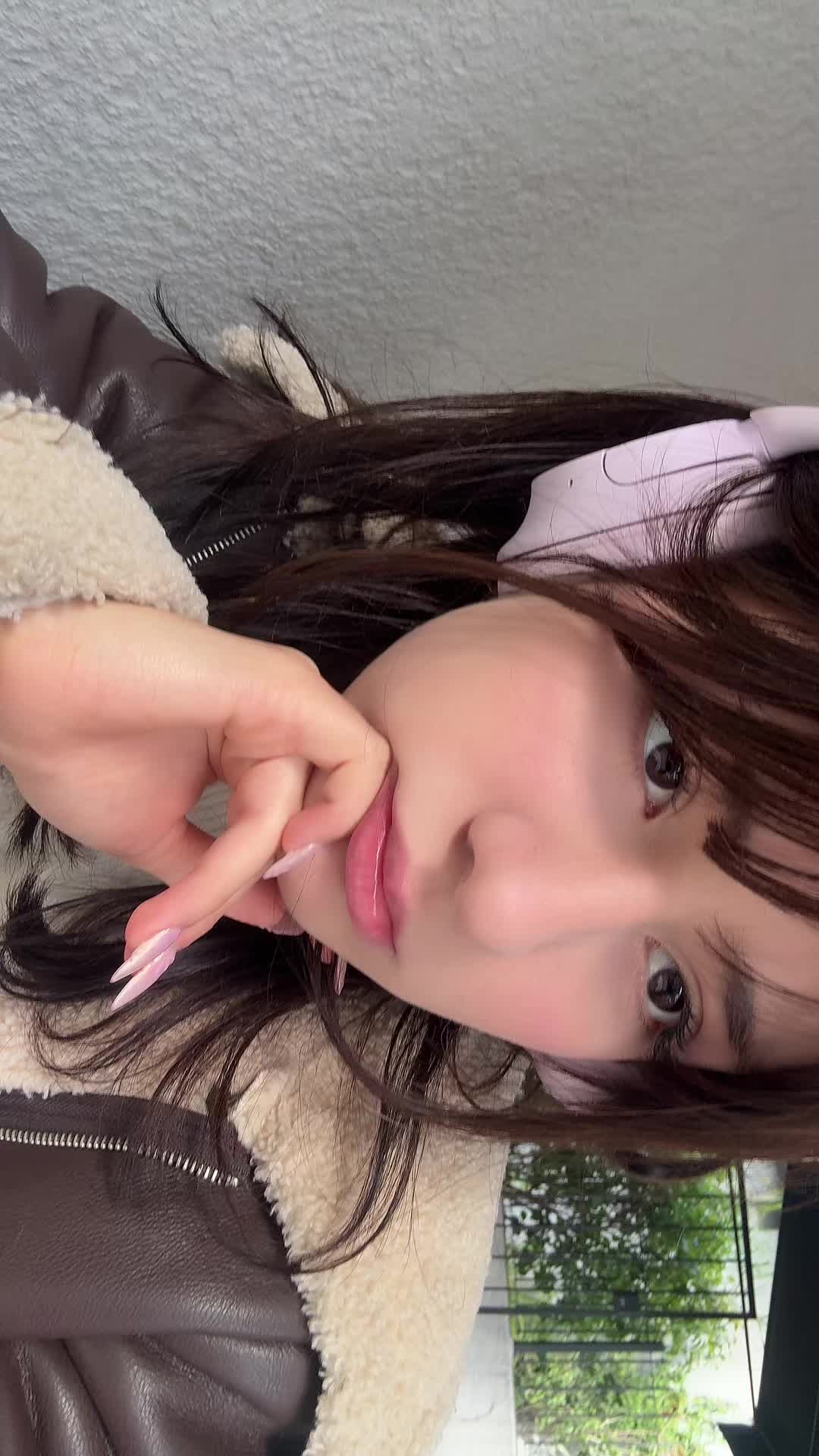 @rubí