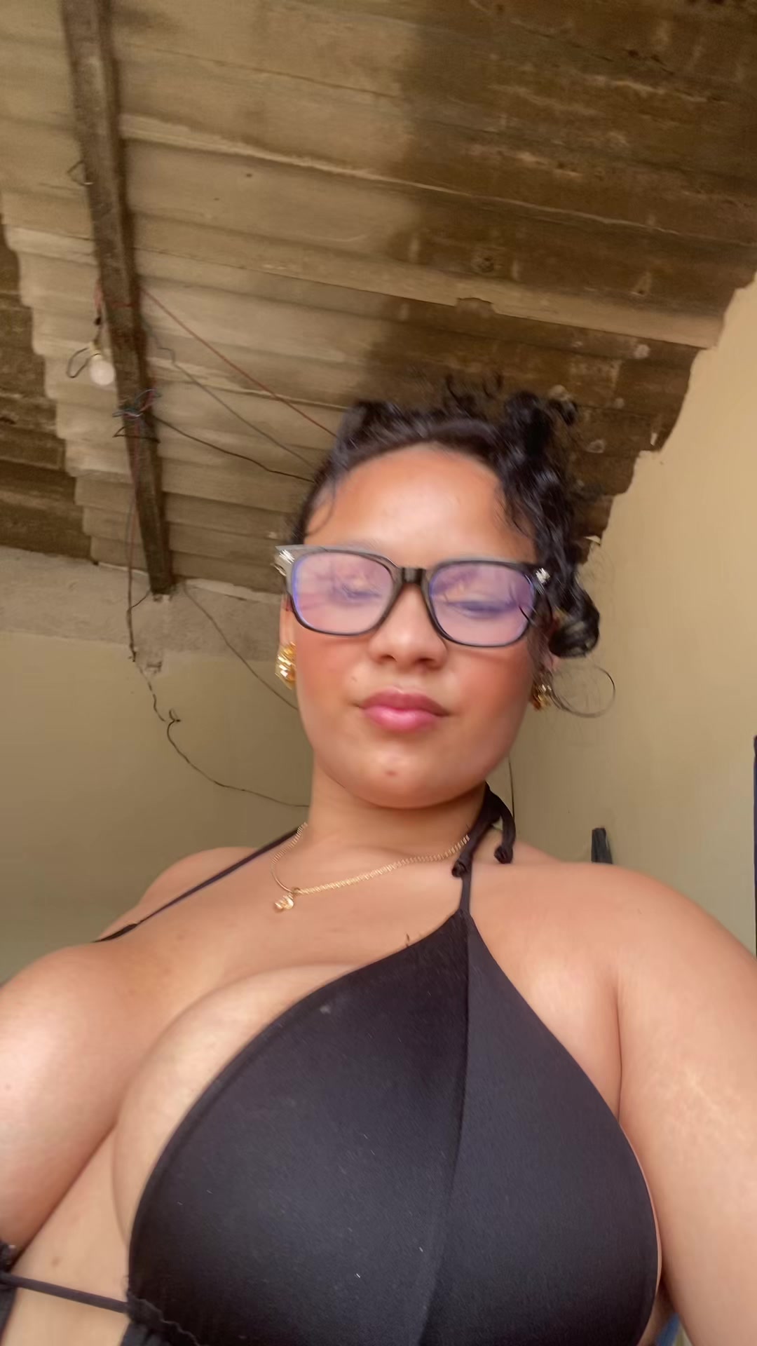 @Lê✨