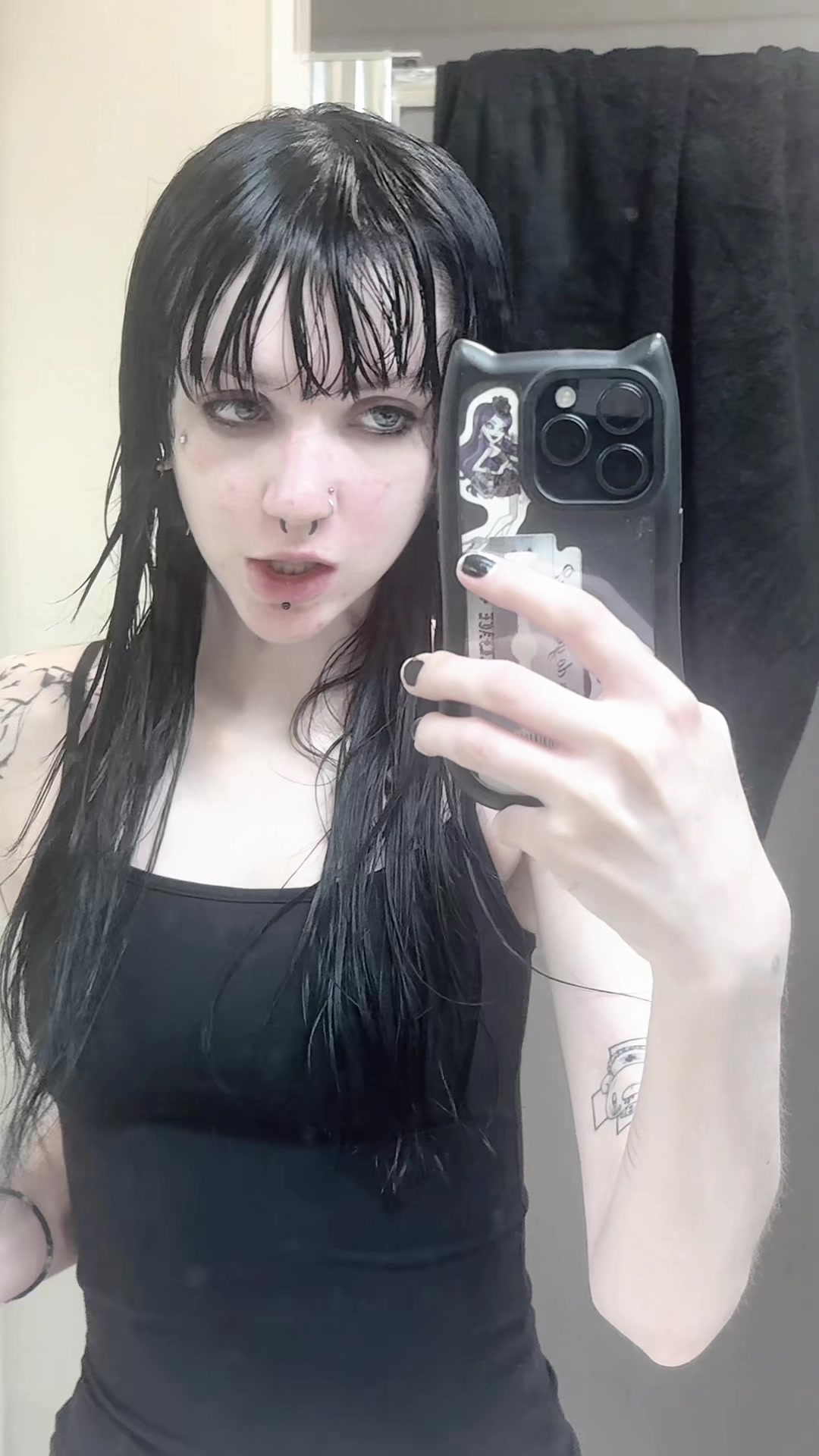@🧸Kitty!! 🧟♀️