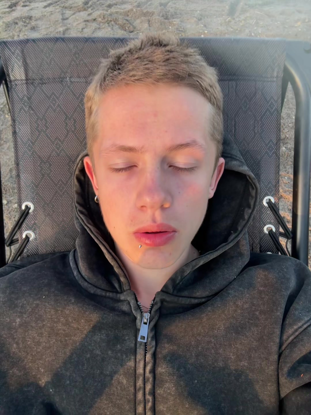 @TignaryC0