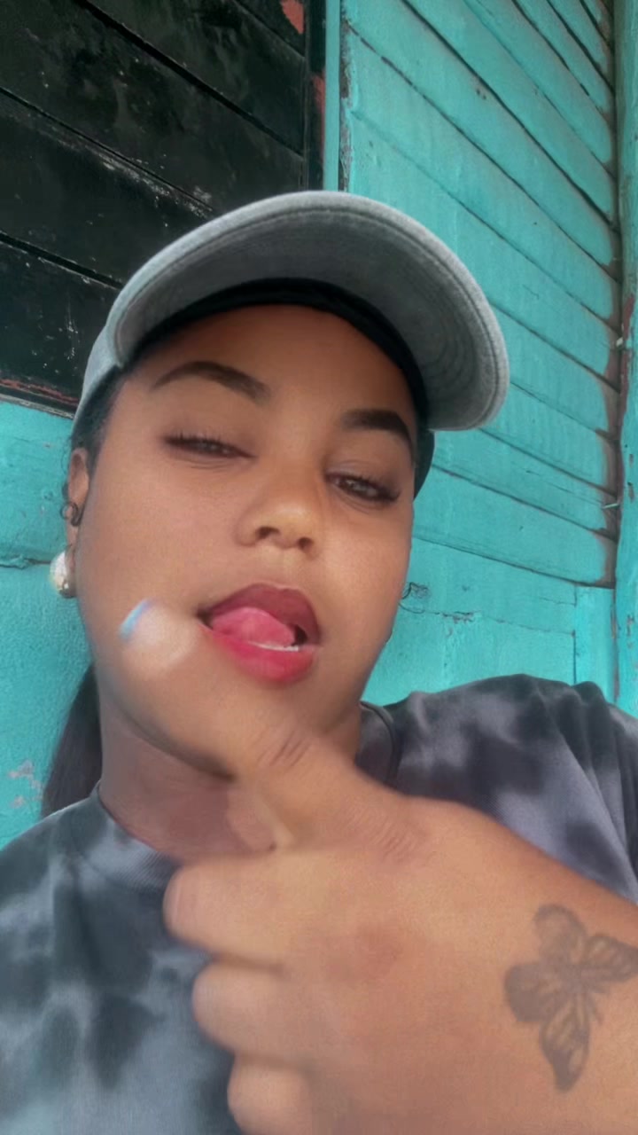 @Pamela🦋😇