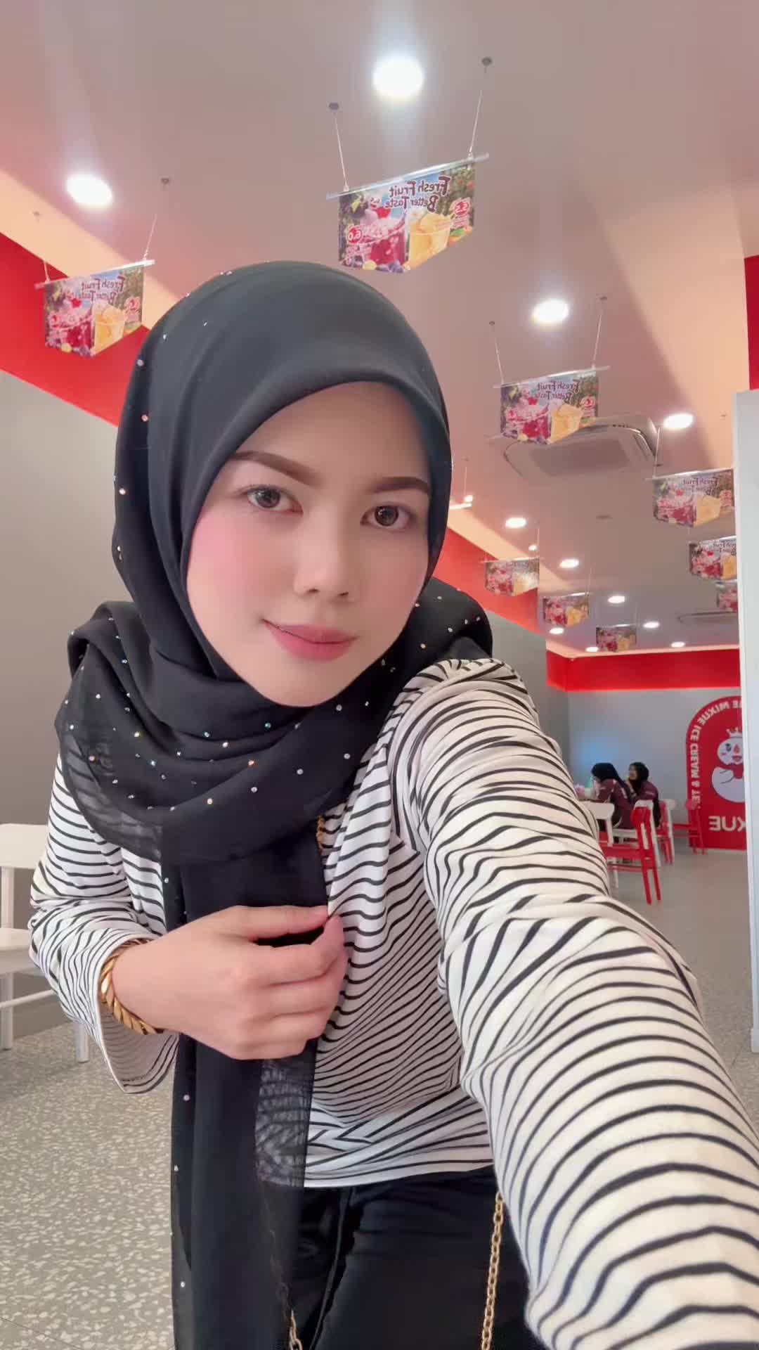 @Ciknieybeauty