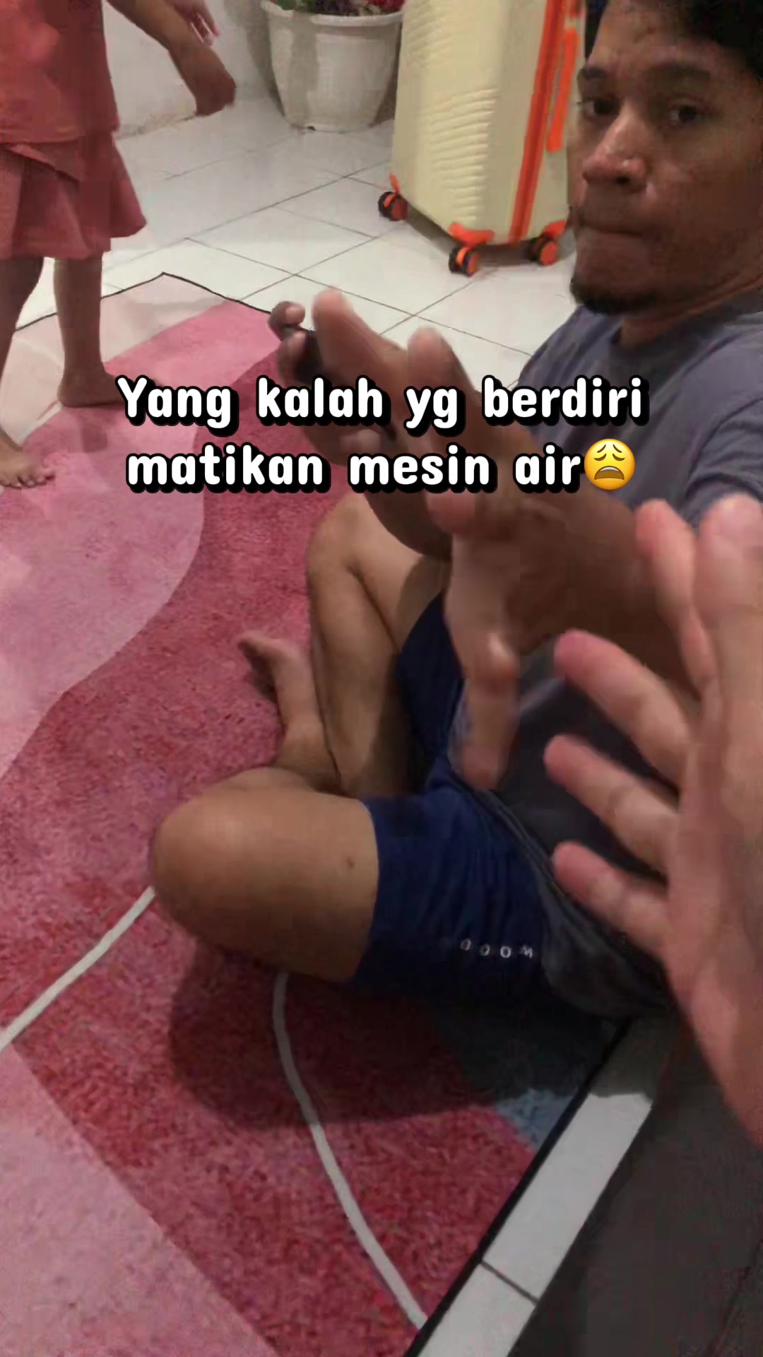 @Nuy
