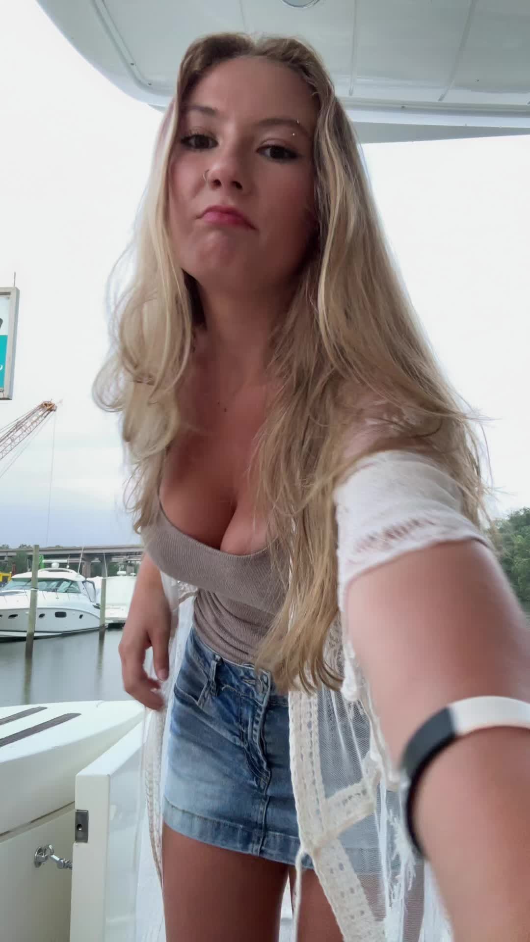 @Anya🧿