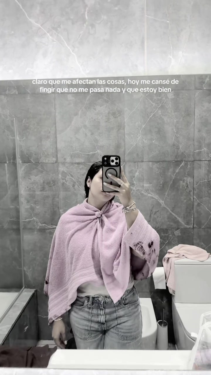 @𝑬𝒍𝒊 𝑴𝒐𝒍𝒊𝒏𝒂