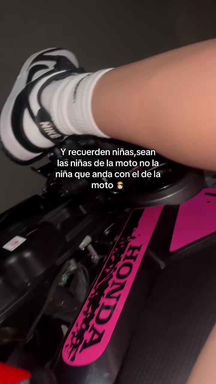 @𝒜𝓁𝑒𝓈𝓈𝒾𝓉𝒶🖤