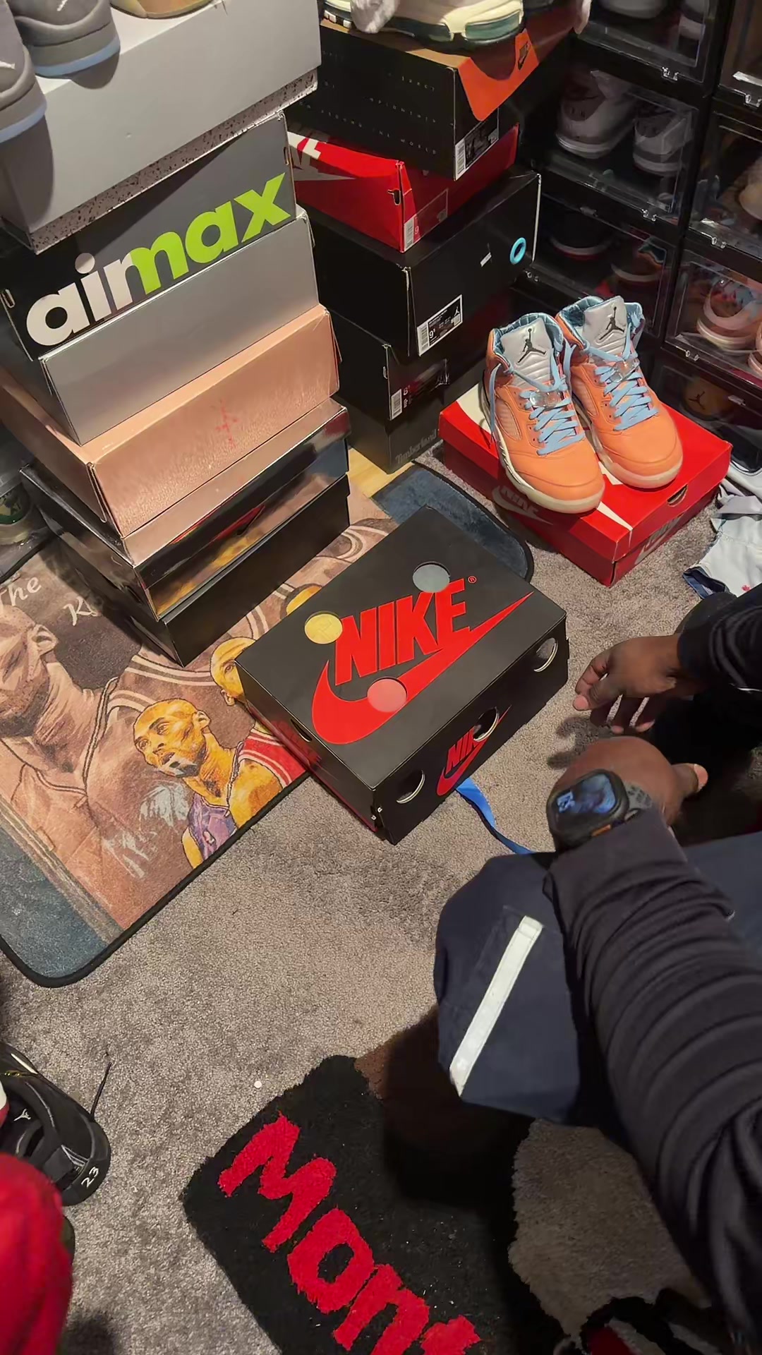 @Montana Kicks