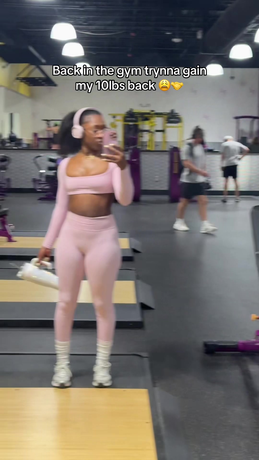 @PrettyWithaScar