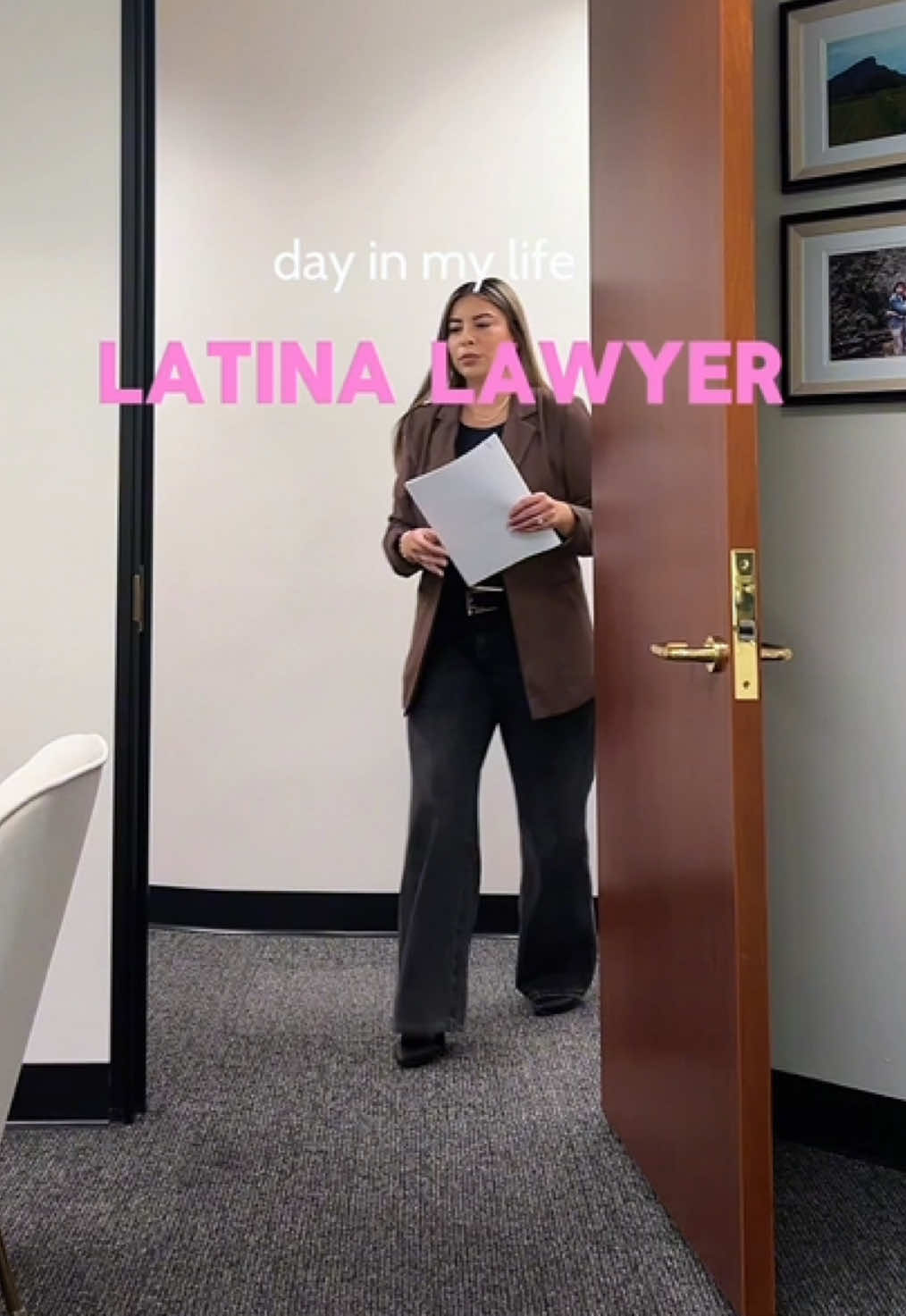 @Vanessa | Latina Lawyer