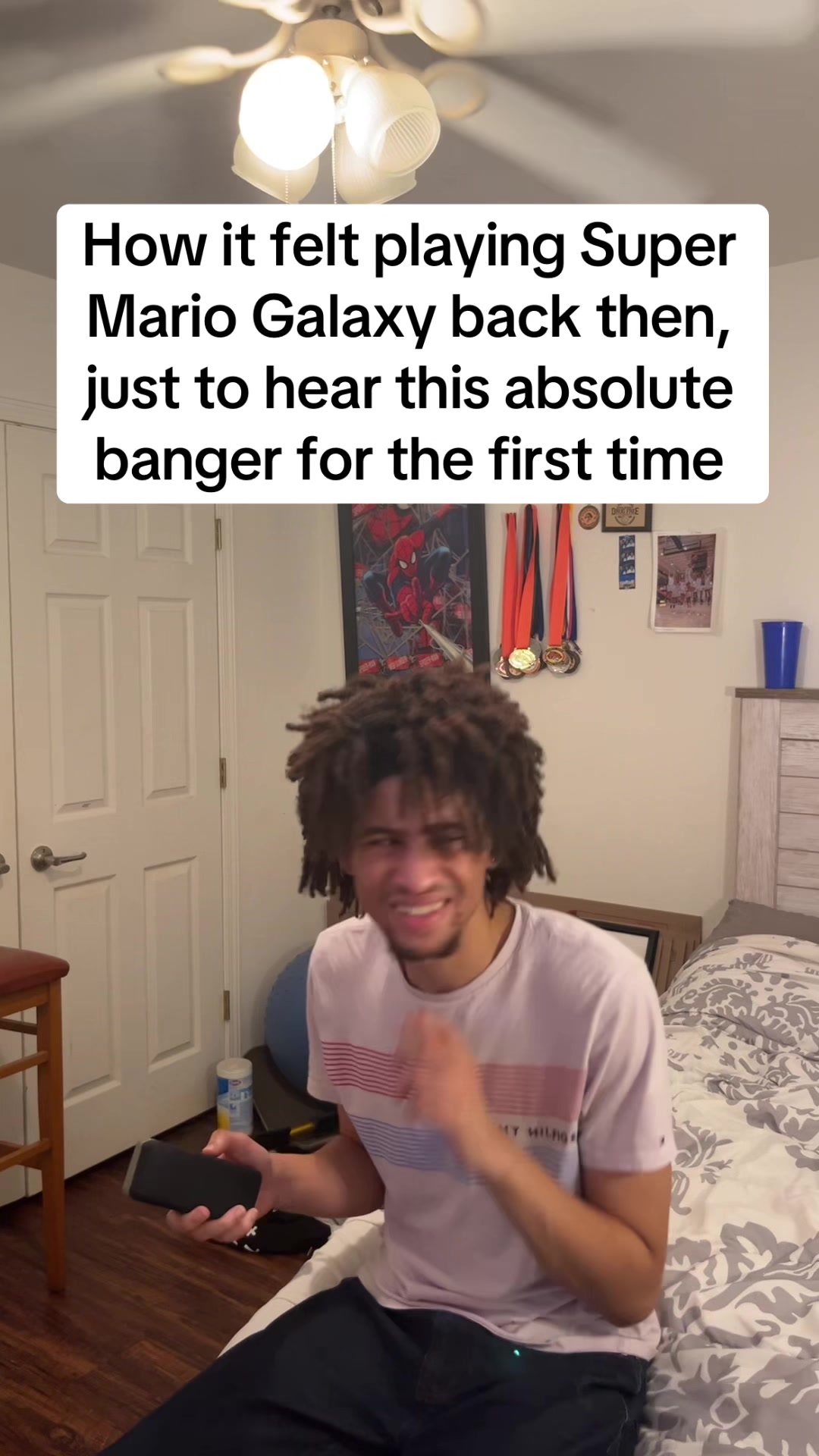 @ITZZ$kovie