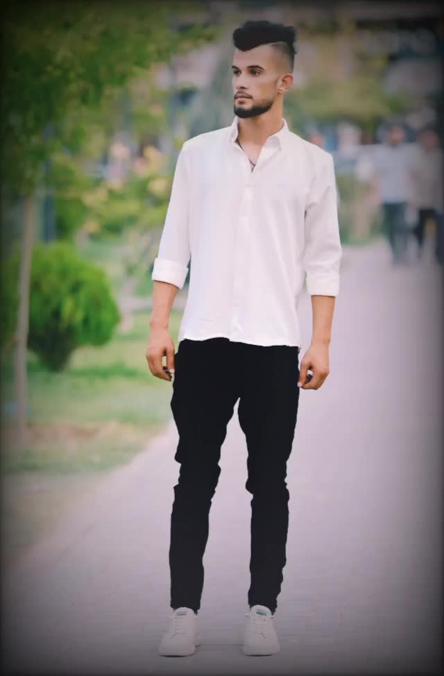 @زیکۆ🦅🖤