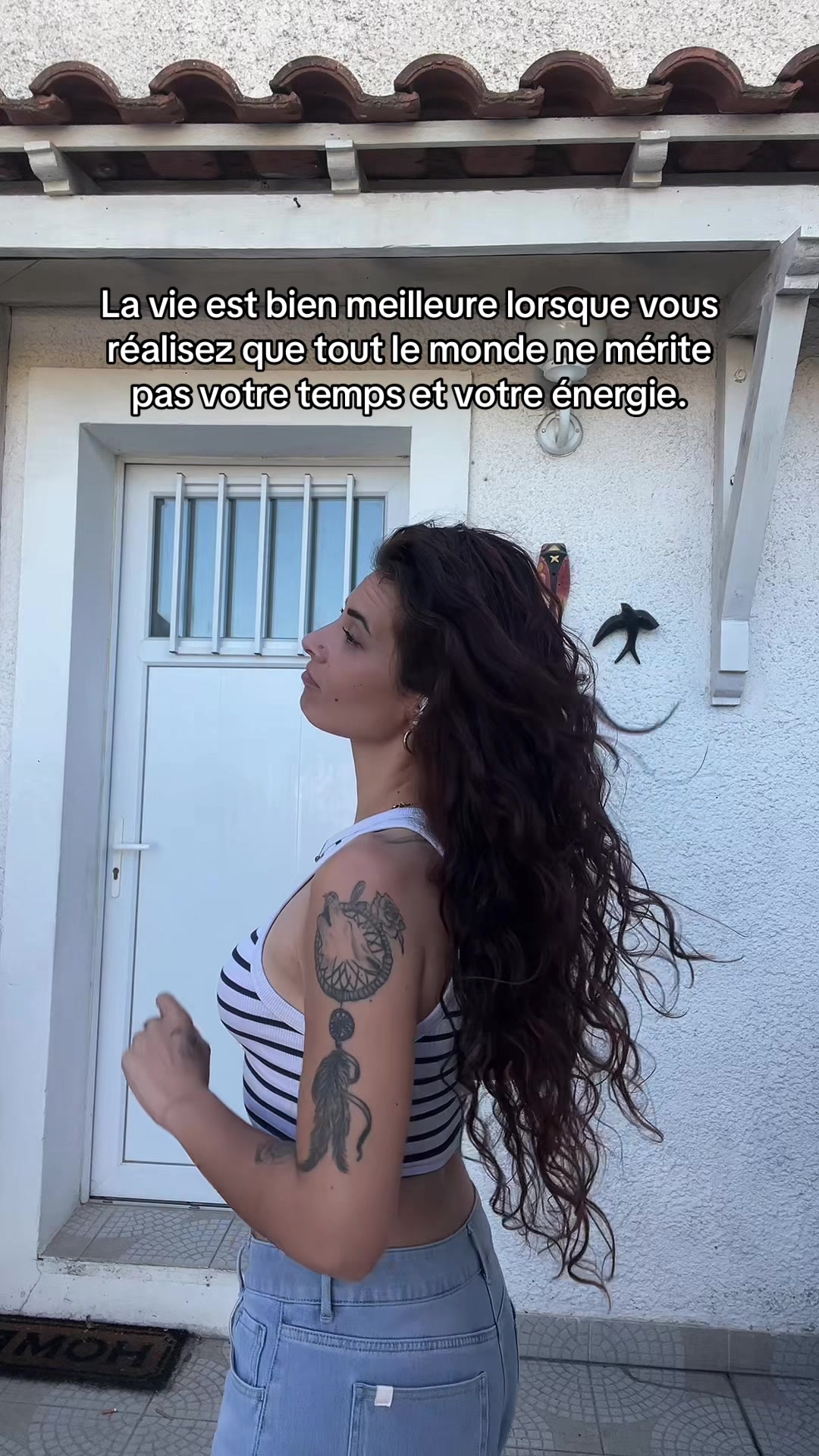 @Ashley 🦋
