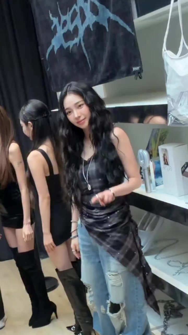 @pyupyu