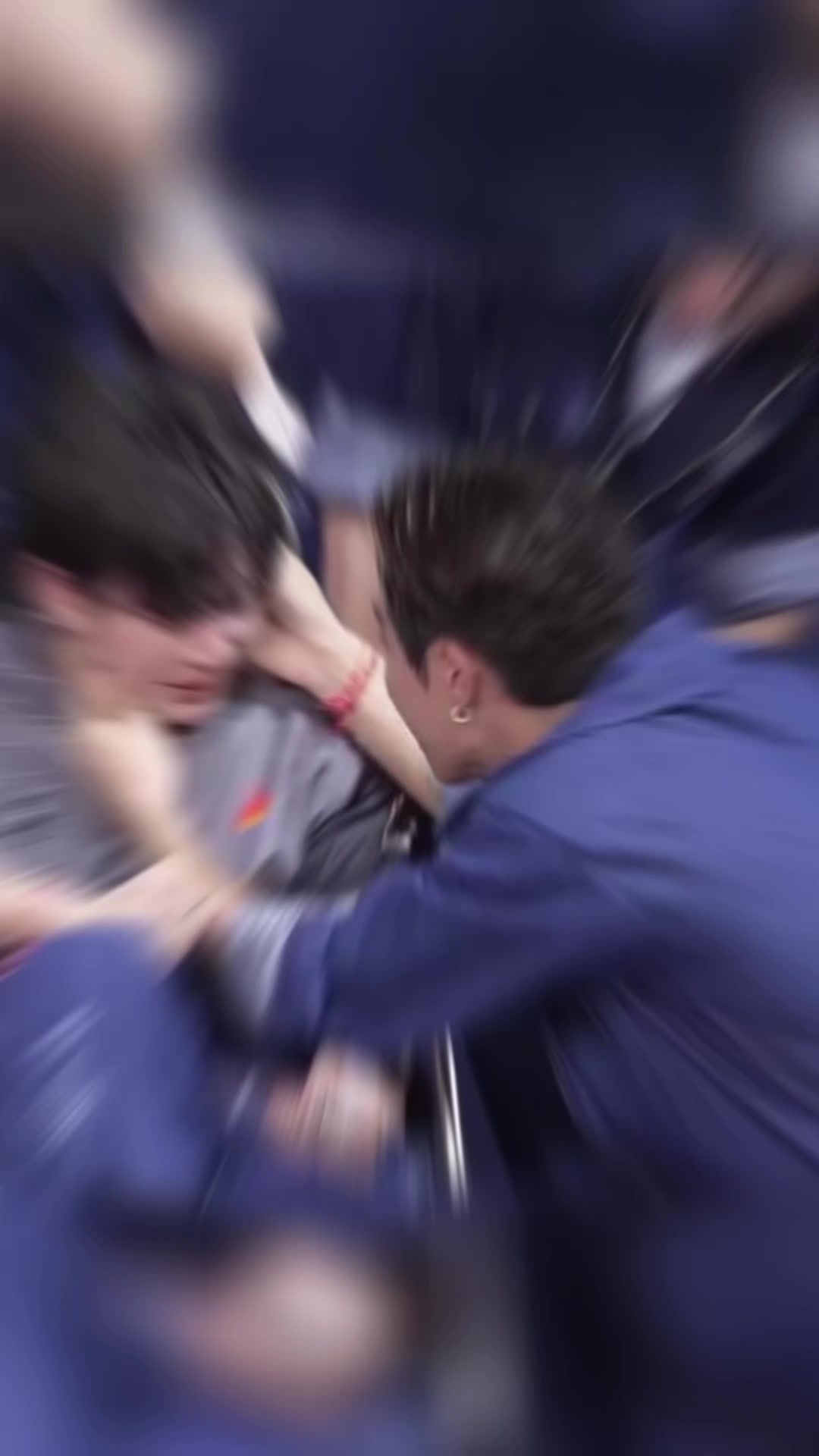 @Lily