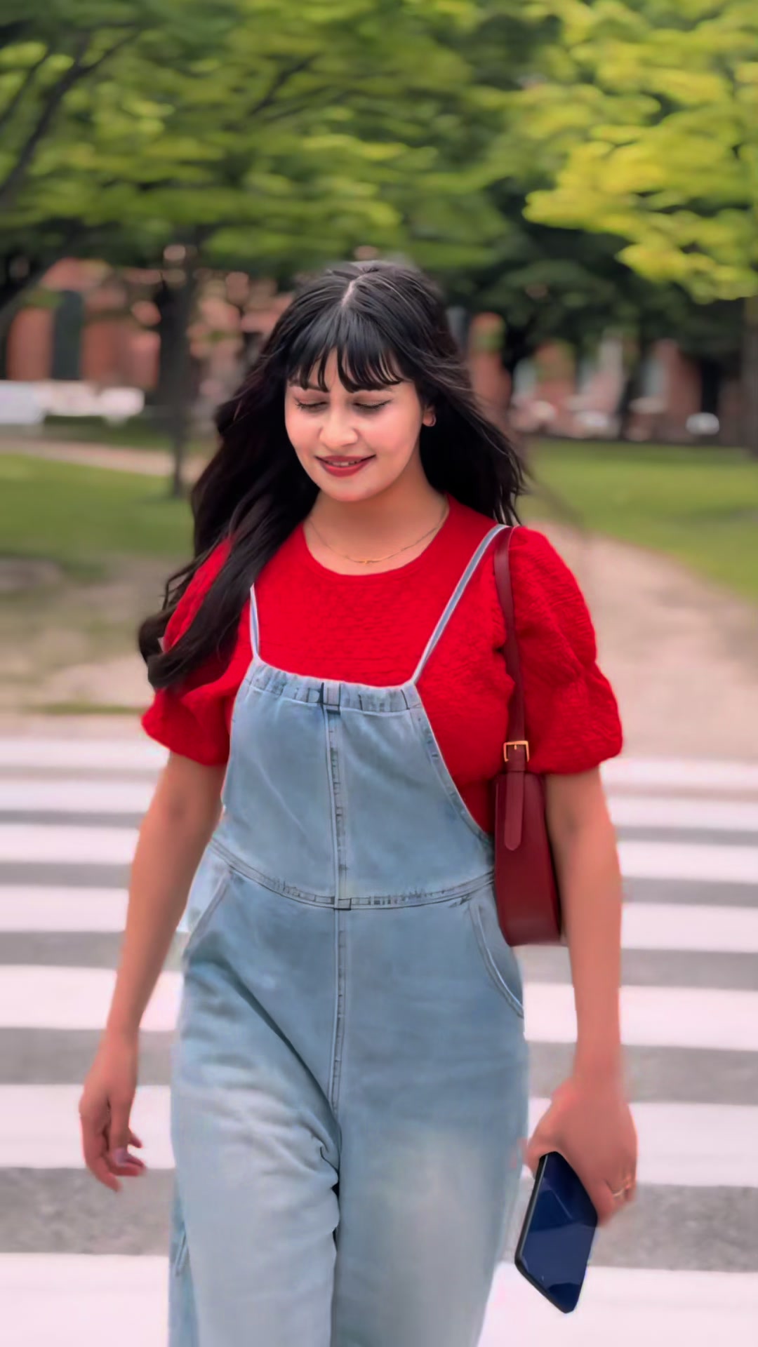 @𝐇𝐈𝐑𝐀 𝐈𝐍 𝐁𝐋𝐎𝐎𝐌