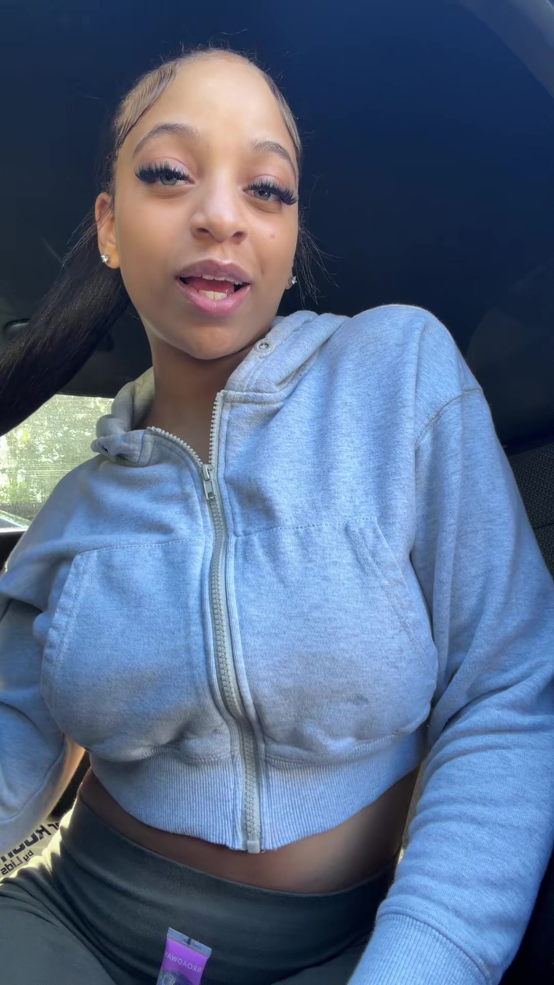 @jadeeee.
