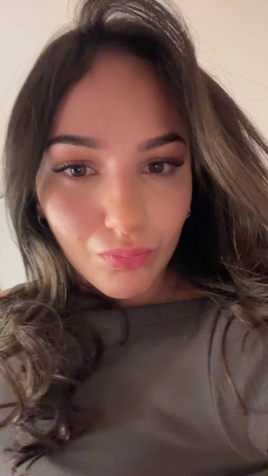 @Luna