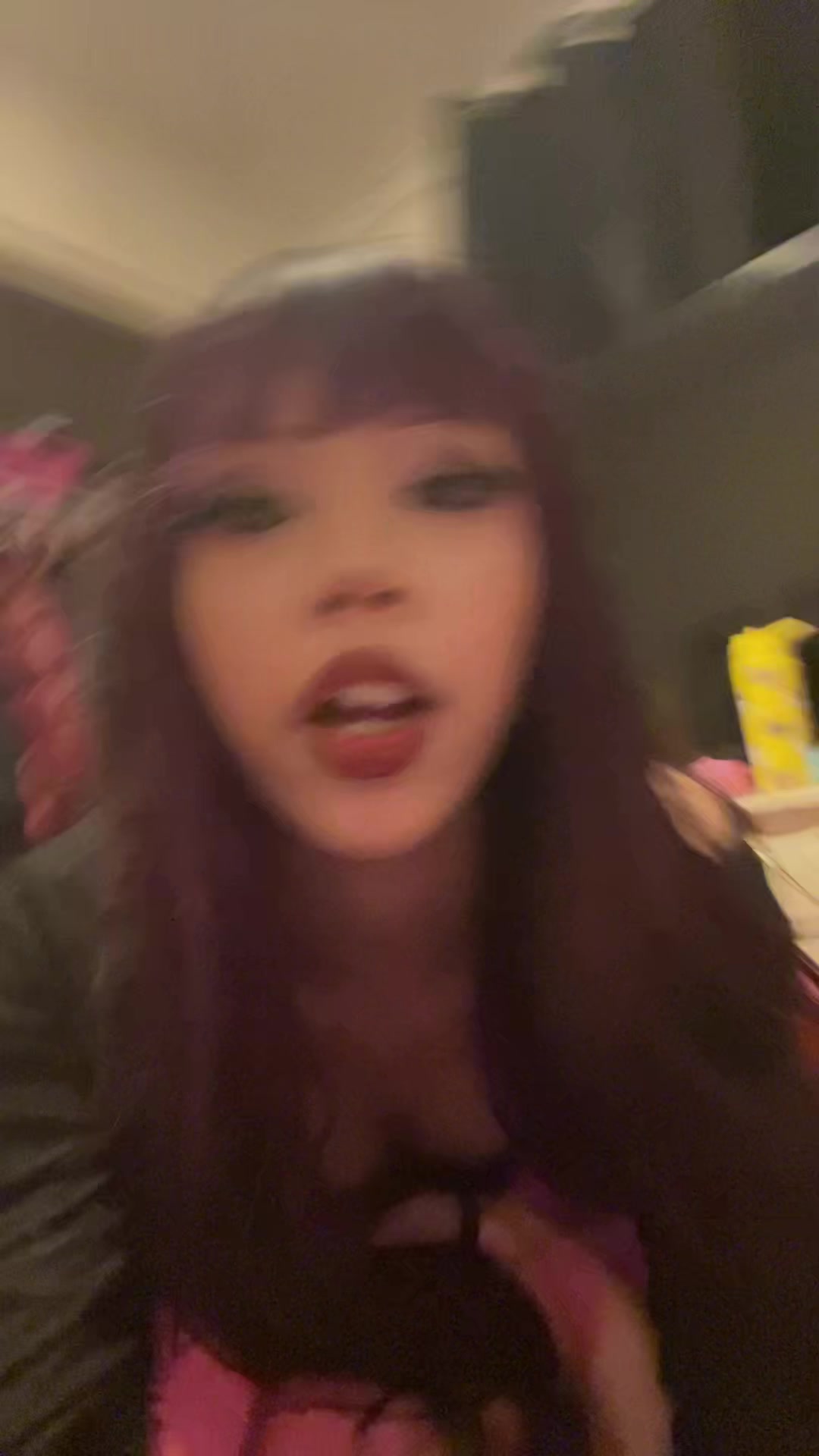 @😇