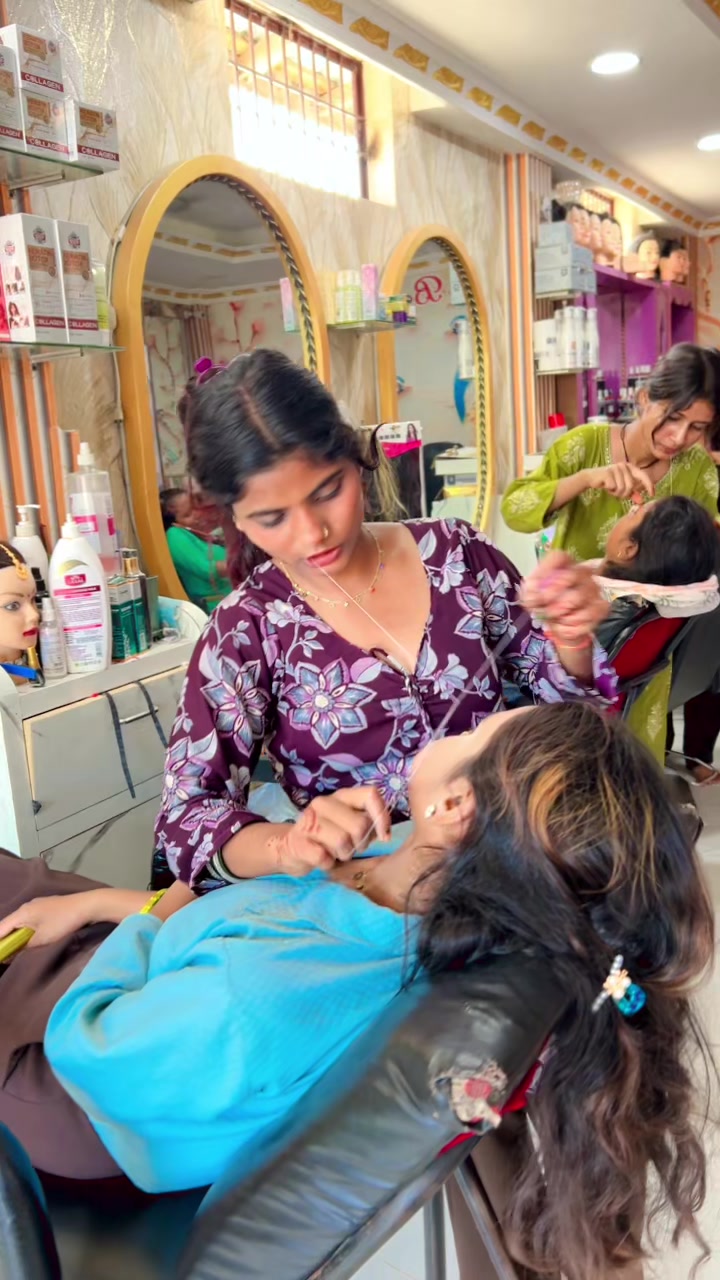 @Aarti Beauty parlour