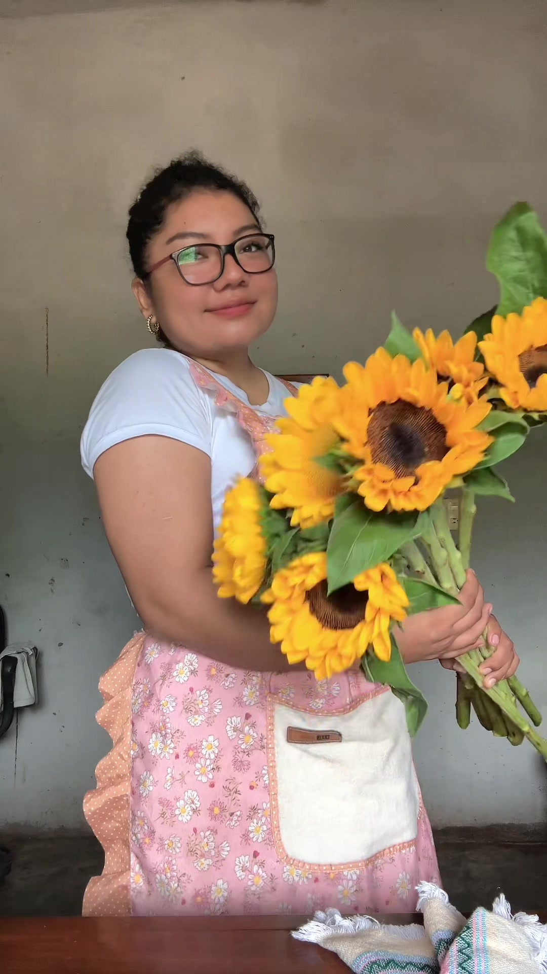 @flowersvillagearteconlistones