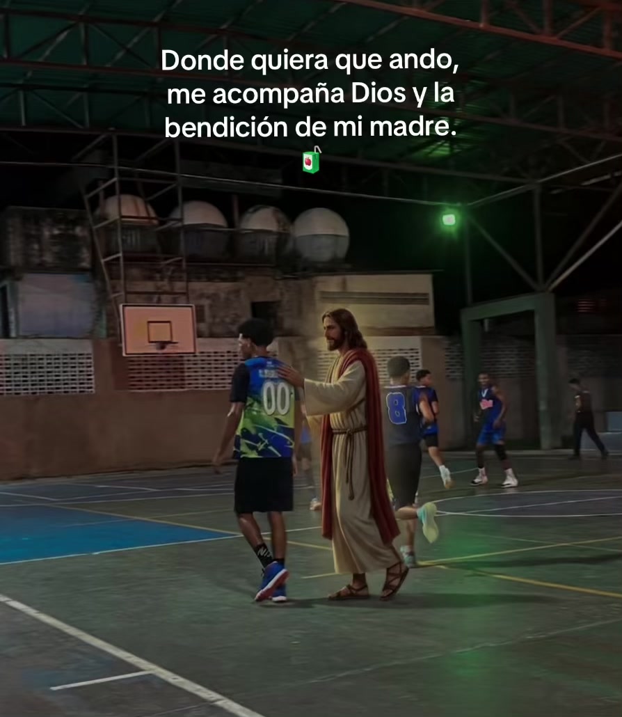 @CJ🧑🏾🦱🕸️