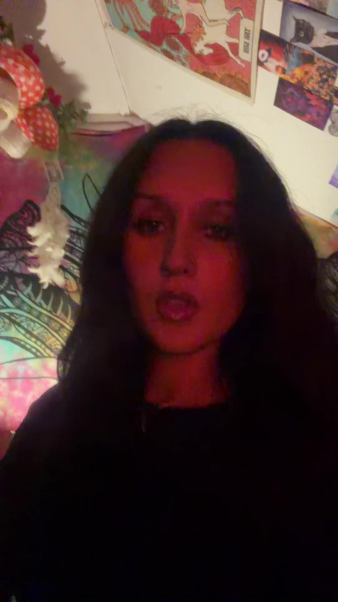 @Godd3ssbratt