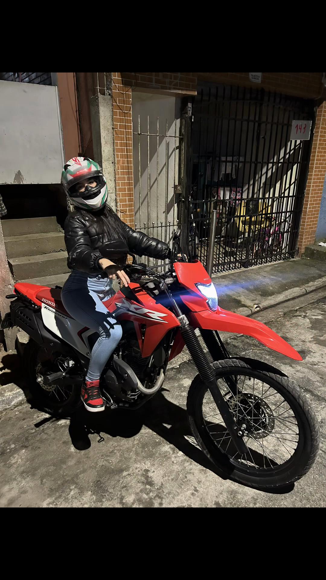 @Vitória Alencar