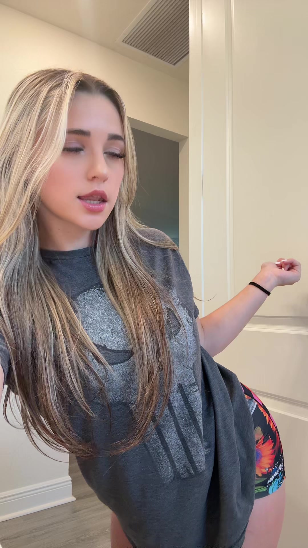 @zoeycakezz