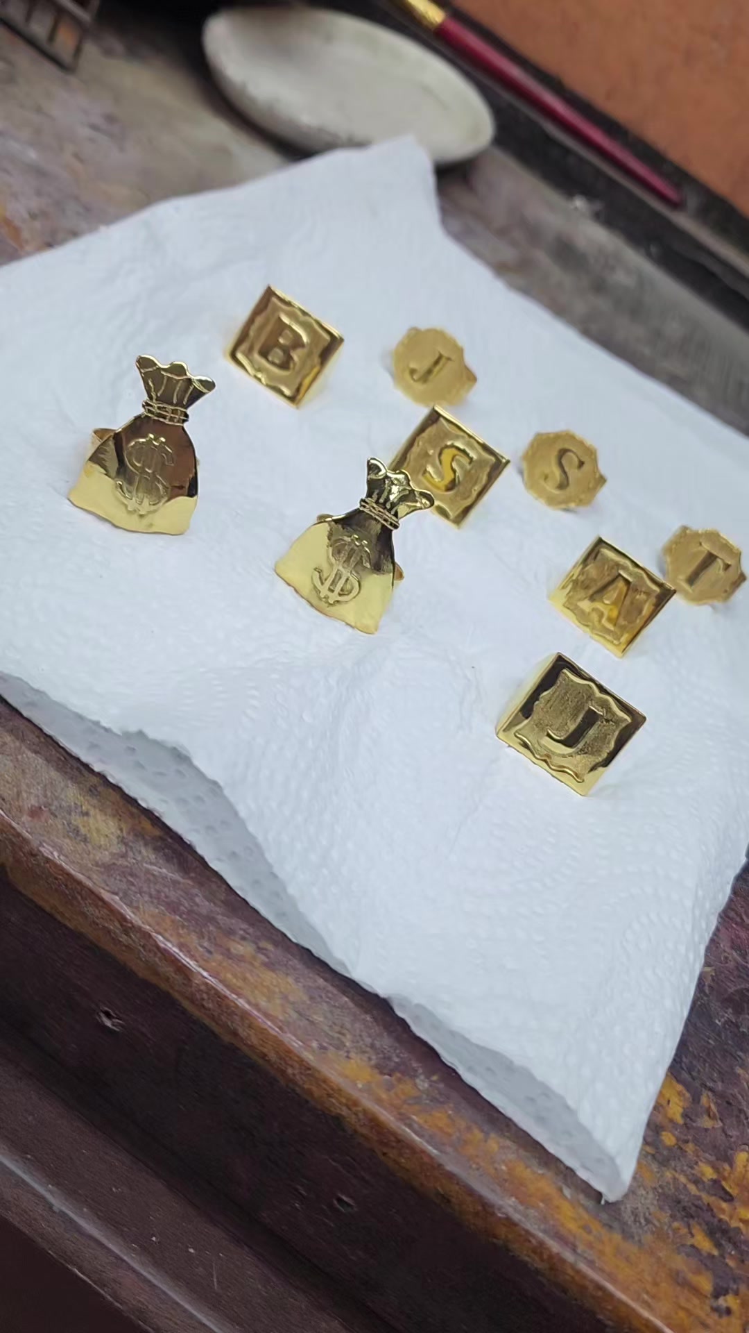 @Baksh Jewellery