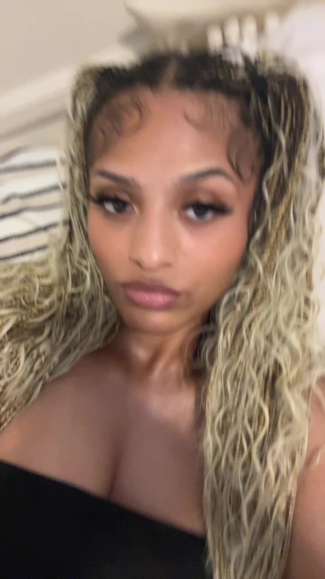 @KYLA 👩🏽&zwj;⚕️