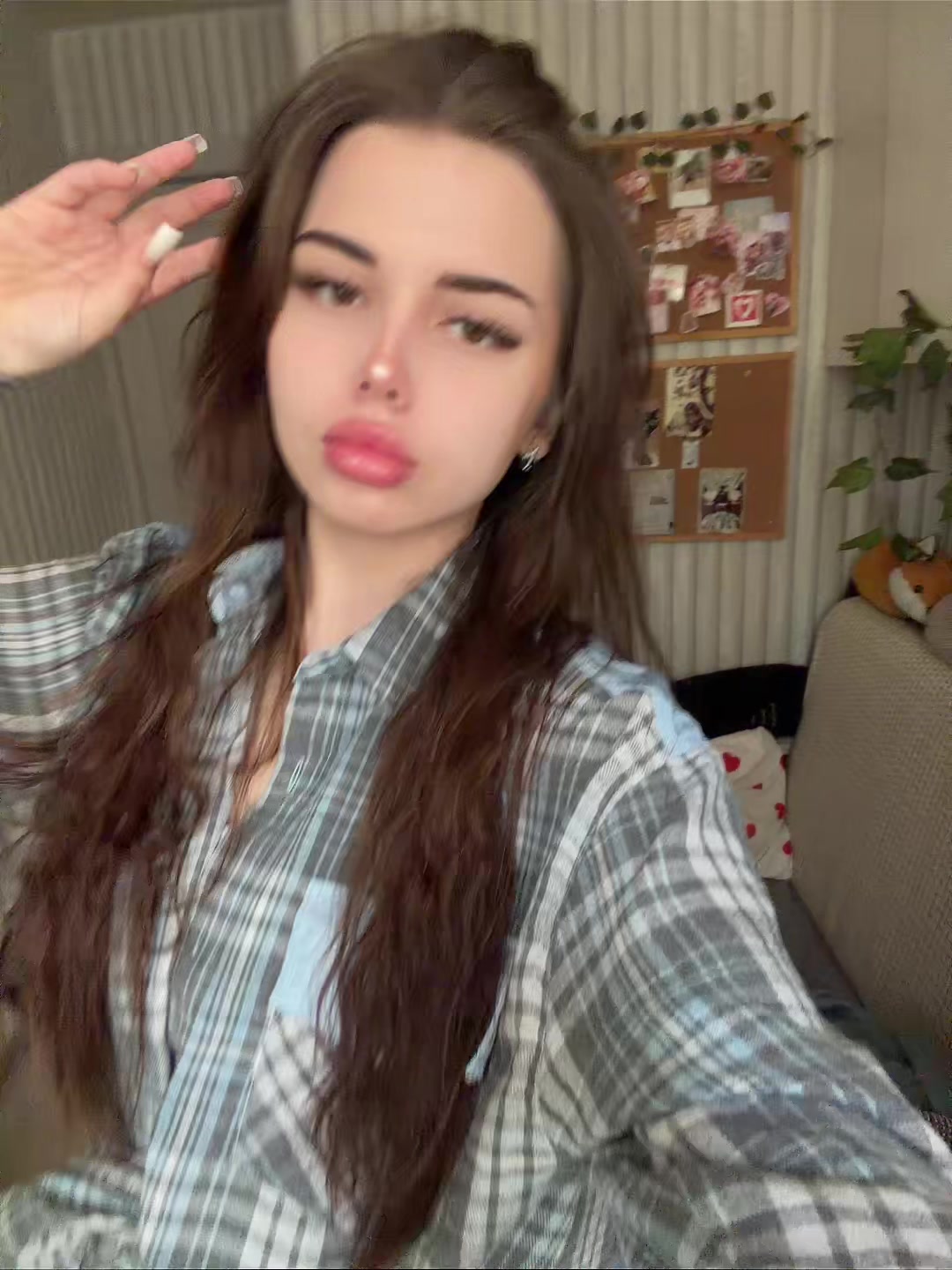@лисова
