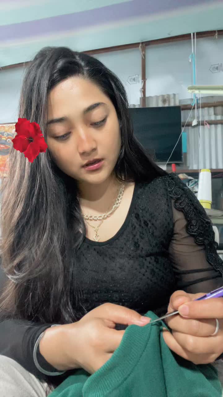 @🙂🤟🏻🫥