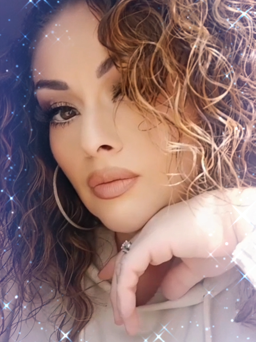 @👑Angeleyez0606👑
