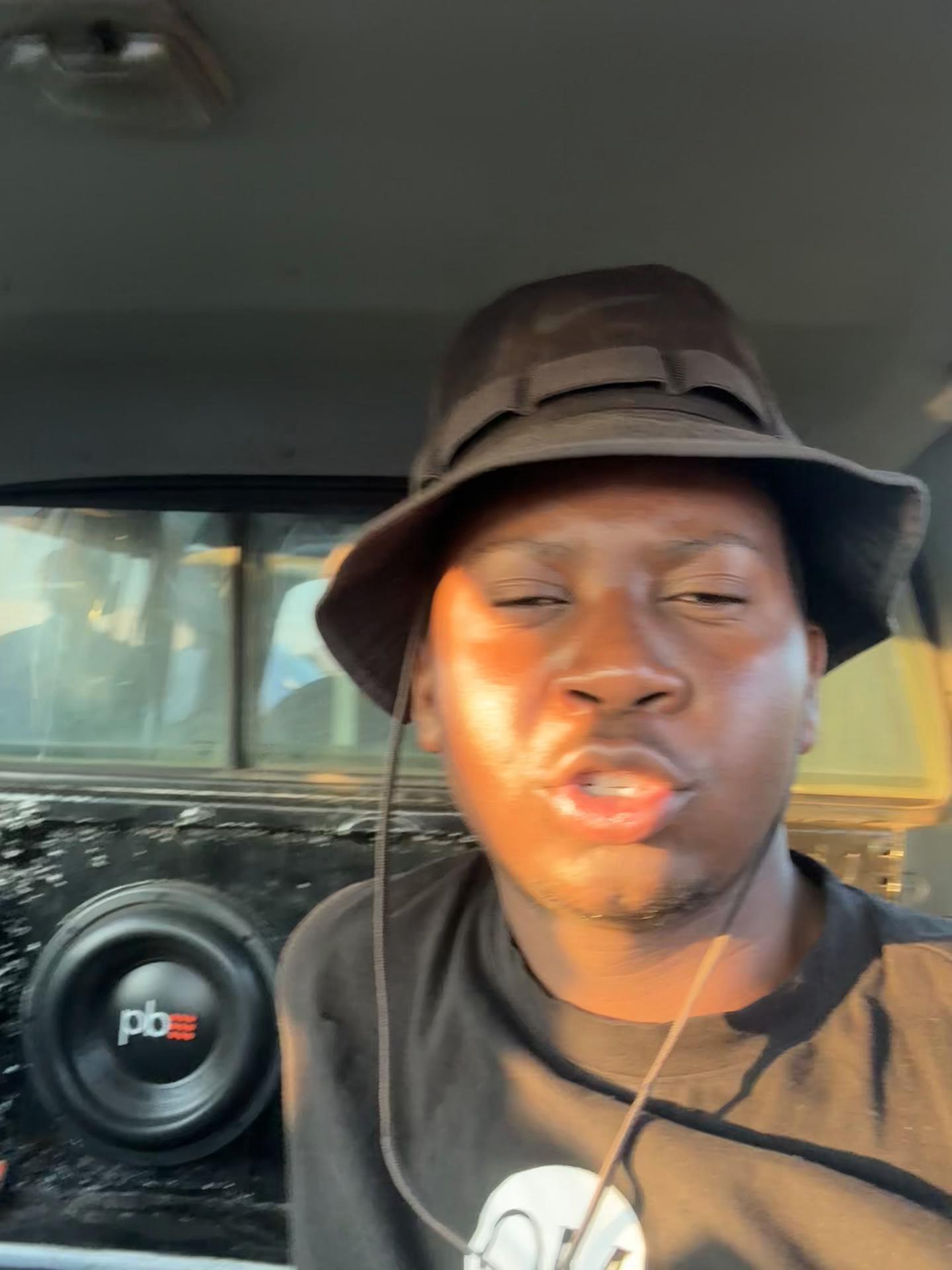 @Tumelo-@JR