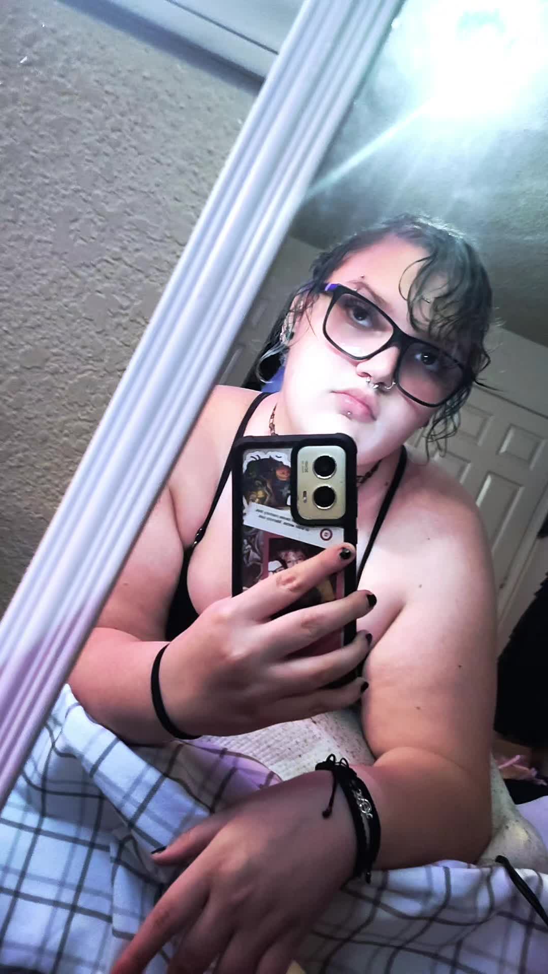 @x_livingdeadghoul_x