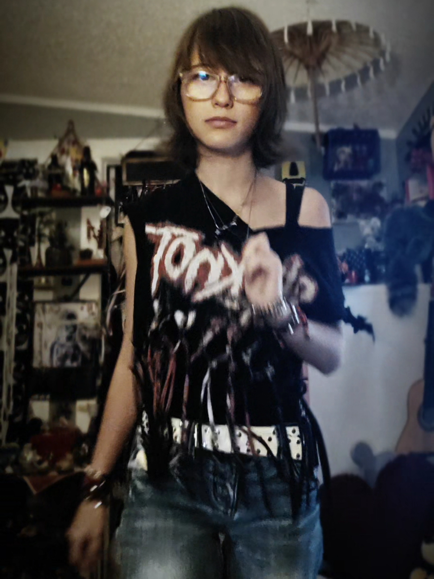 @ANGIEE