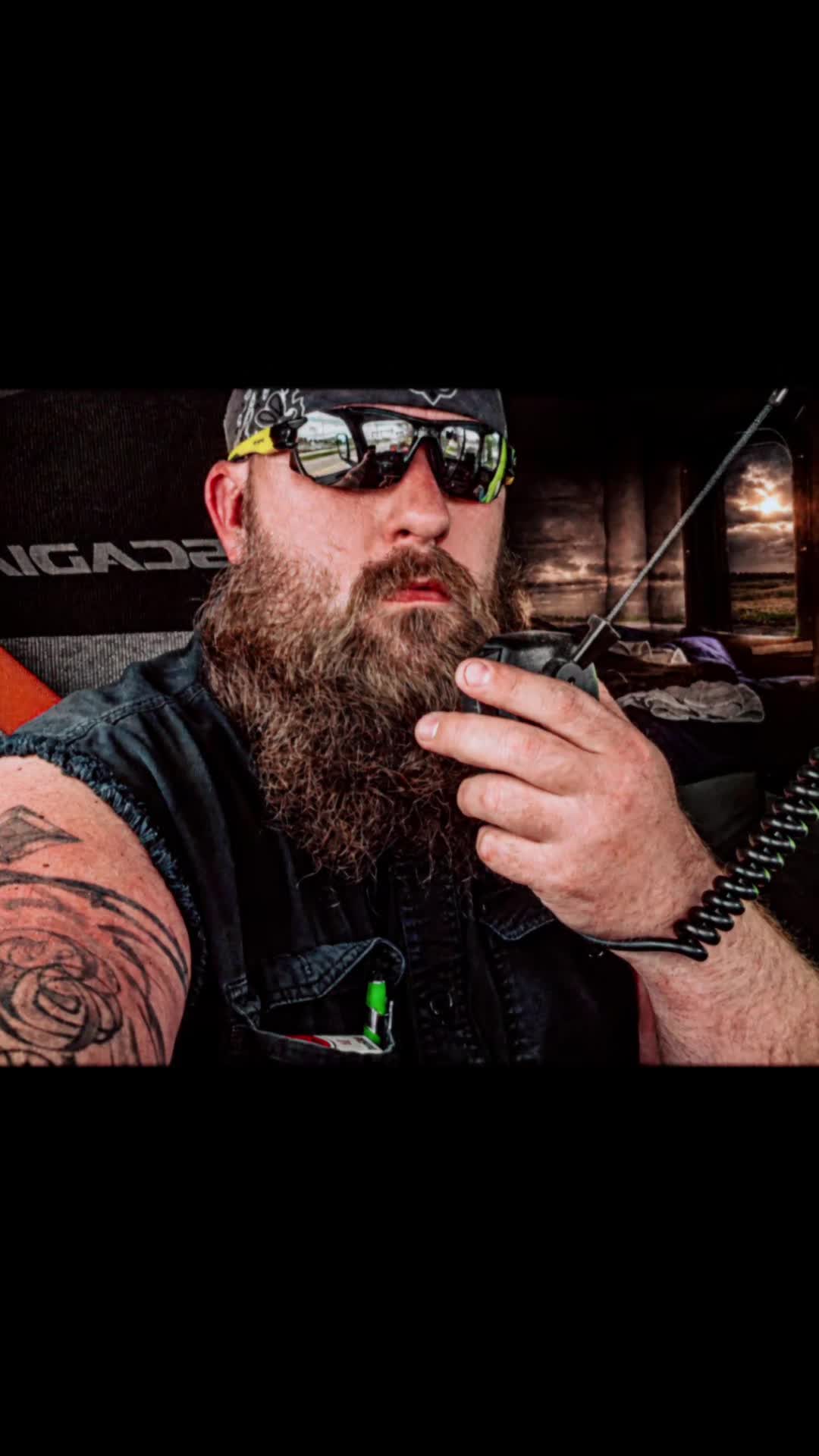 @⏰️late...freight...trucker🌙