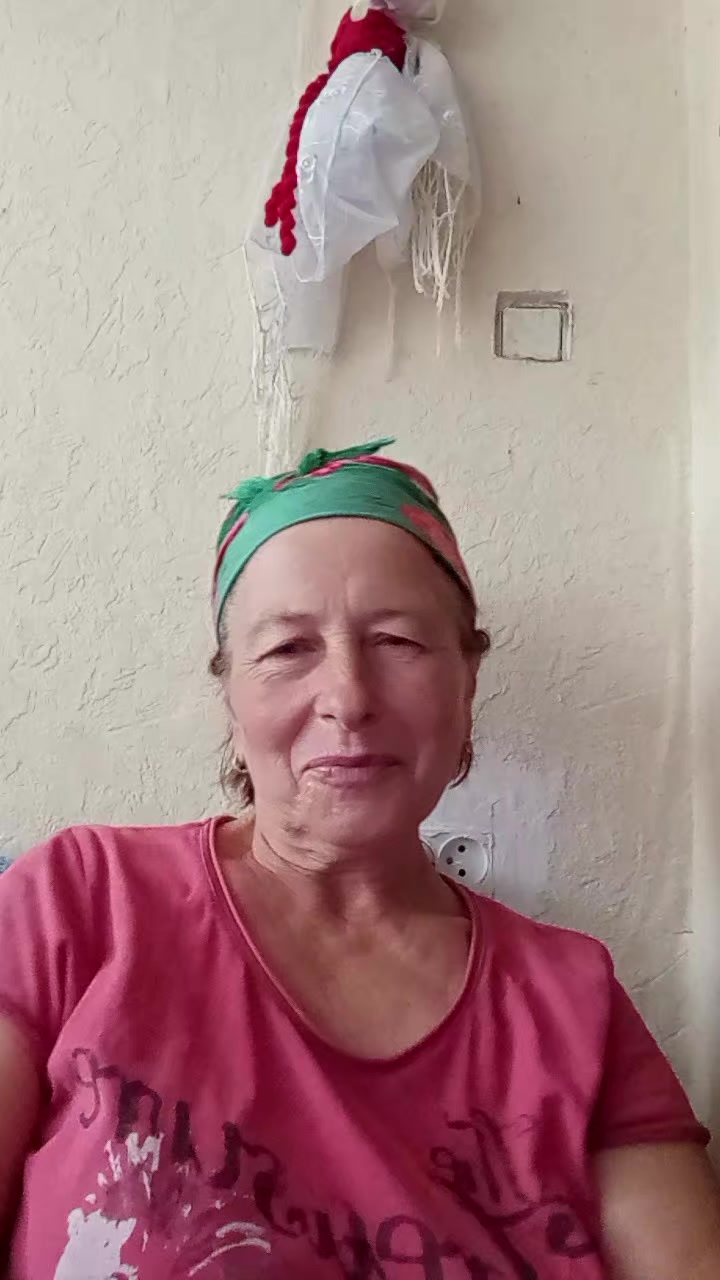 @Жужа