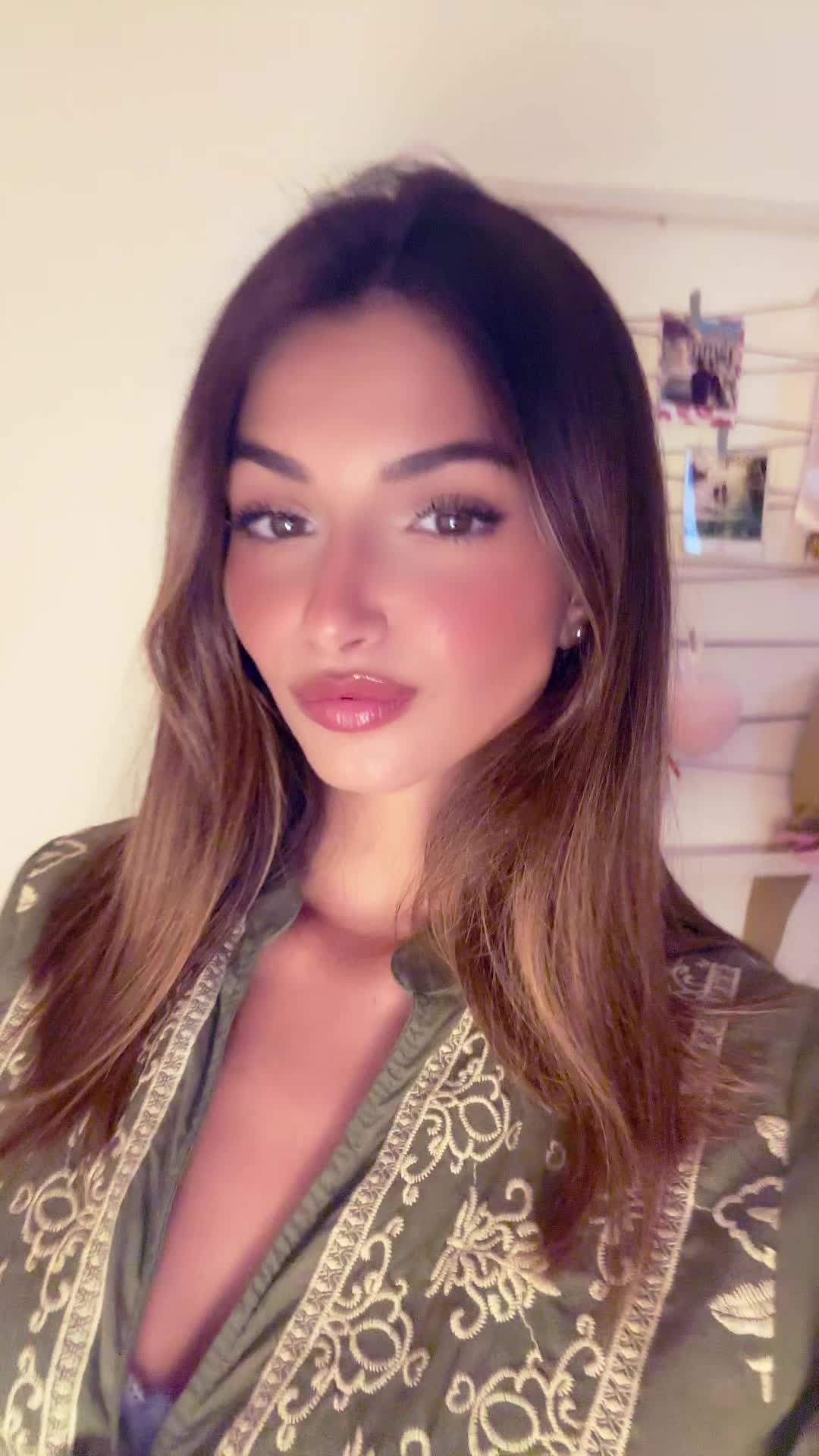 @elenargiolas