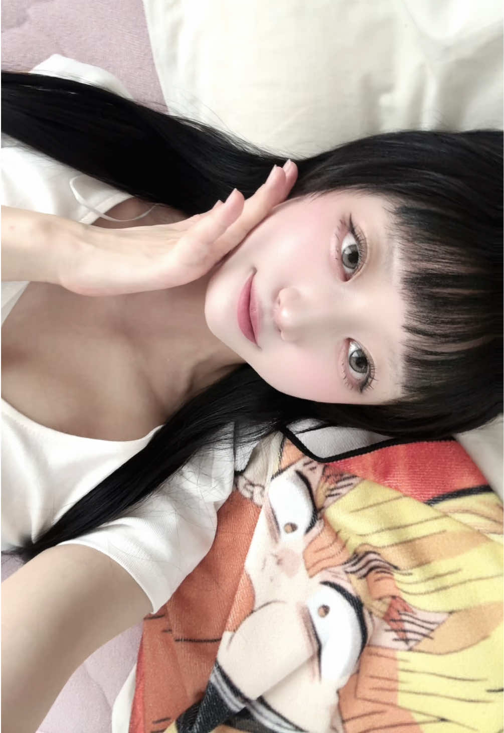 @か