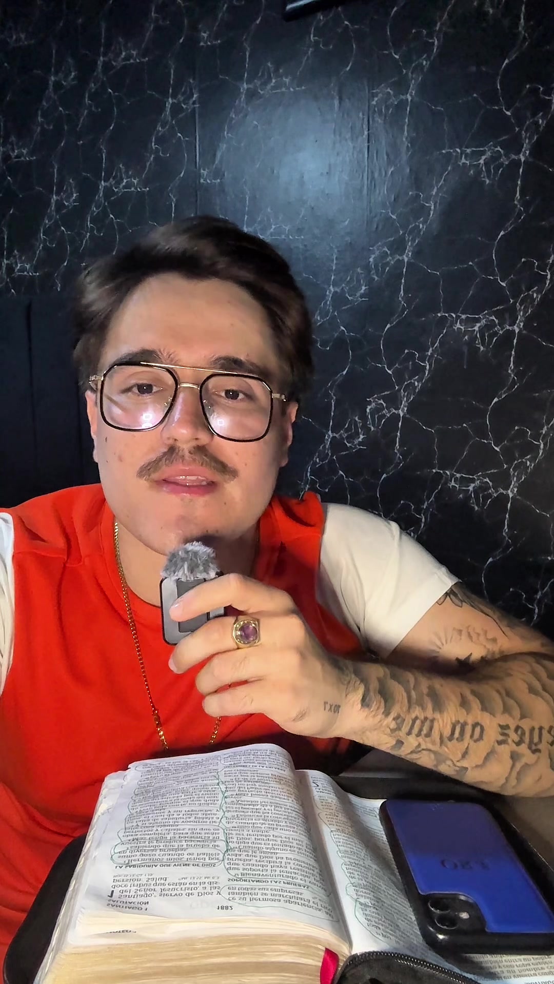 @Esquer