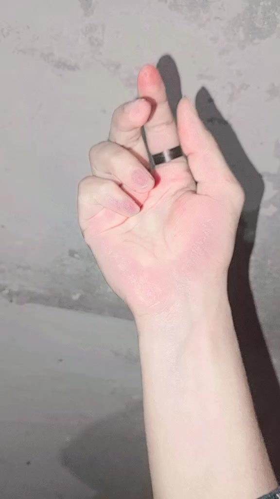 @کوئی اپنا نہیں💔