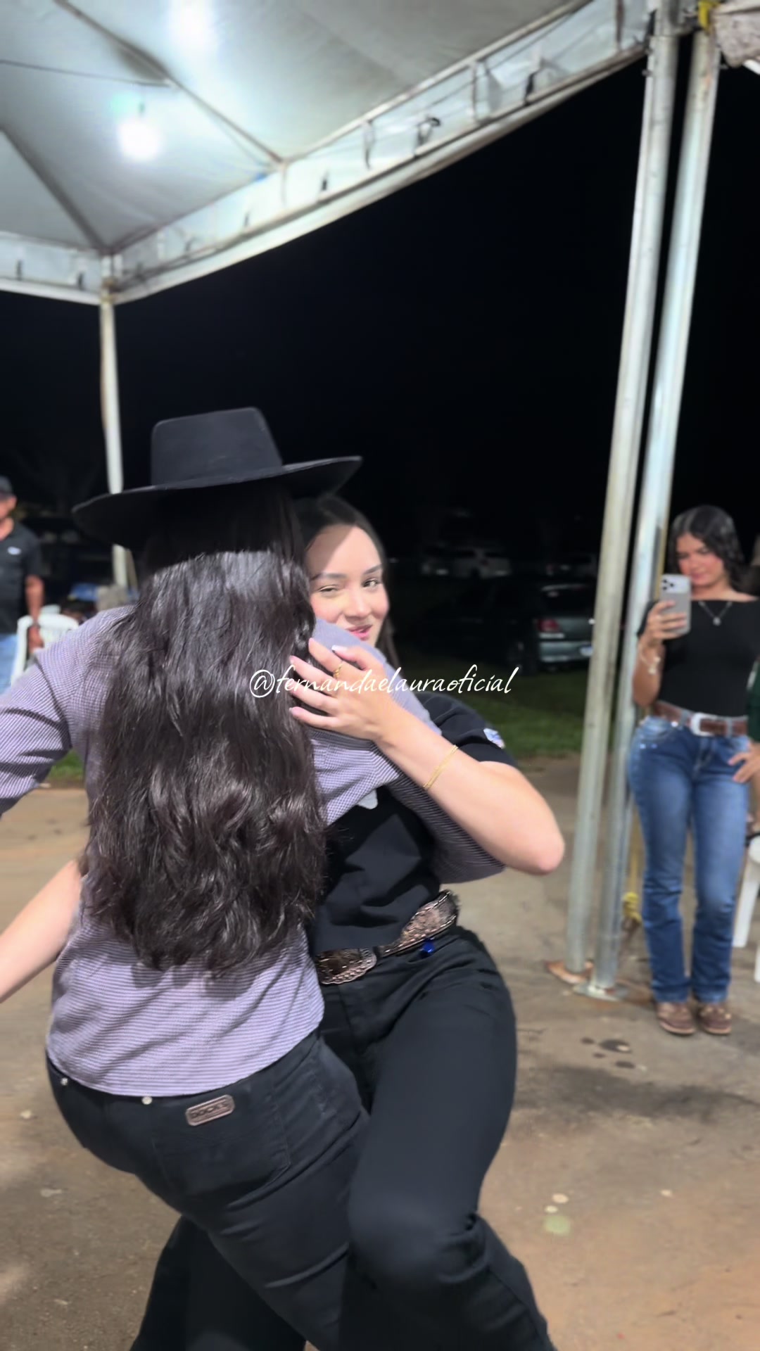 @Laura Machado Oficial